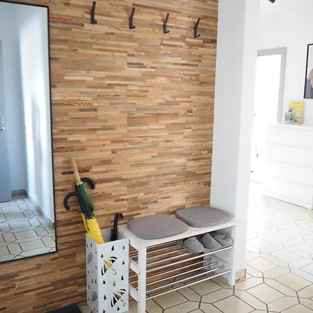 Mit Panoramablick Nyaraló